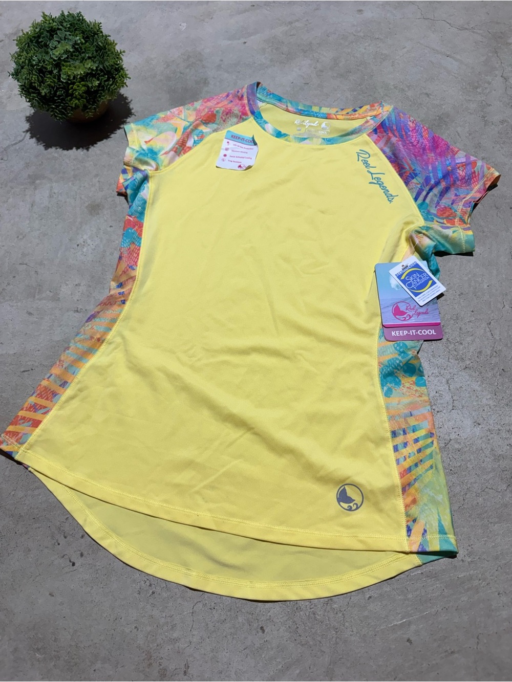 Reel Legends NWT Rash Guard Women Size Medium Yellow Tropical Short Sleeve Swim